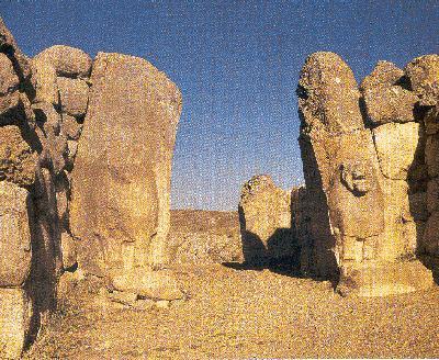 �������˵۹��׶�Boghazkoy ���ŵ�ʯʨ�� (141366 bytes)