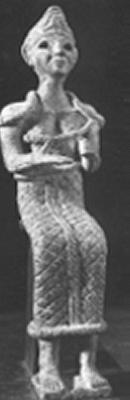 �ڼ��е�ͭ��Ů����